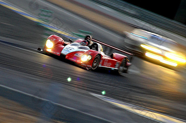 穆尔桑内的日出，24 Hueres Du Mans 2006