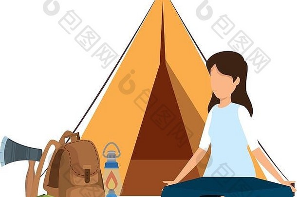 带女人和旅行袋的帐篷露营