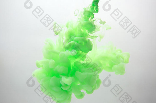 摘要流动液体绿色墨水水白色背景烟云重力