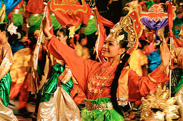 马来西亚舞蹈《马来西亚色彩2002》