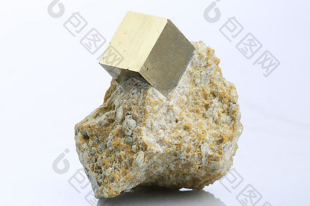 黄铁矿和晶体矿物黄铁矿和晶体矿物