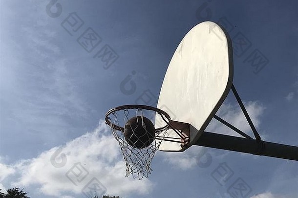 网完美的篮球拍摄