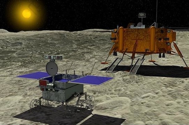 月球探测车玉兔二号在中国嫦娥月球探测器和太阳的背景下，在月球表面滚动。