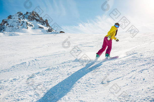 图像体育女人滑雪雪坡