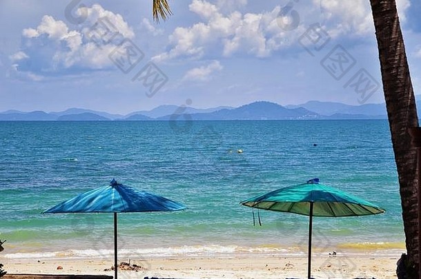 岛海洋的观点普吉岛泰国蓝调绿松石绿色海洋山船洞穴树度假胜地岛普吉岛泰国