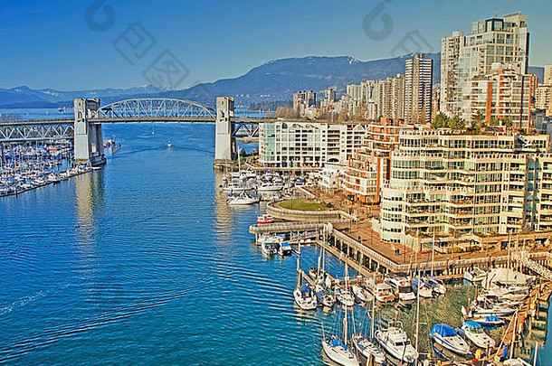 加拿大不列颠哥伦比亚省温哥华风景秀丽，是2010年冬季奥运会的举办地