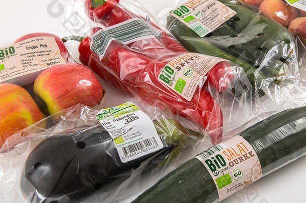 新鲜的食物有机食物有机蔬菜水果单独打包塑料包装食物超市
