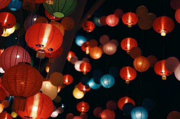 中国新年彩电灯笼