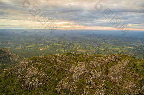 津巴布韦Nyanga downs世界观鸟瞰图。