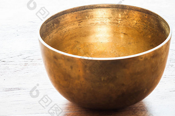 复古黄铜碗，用于特殊传统仪式