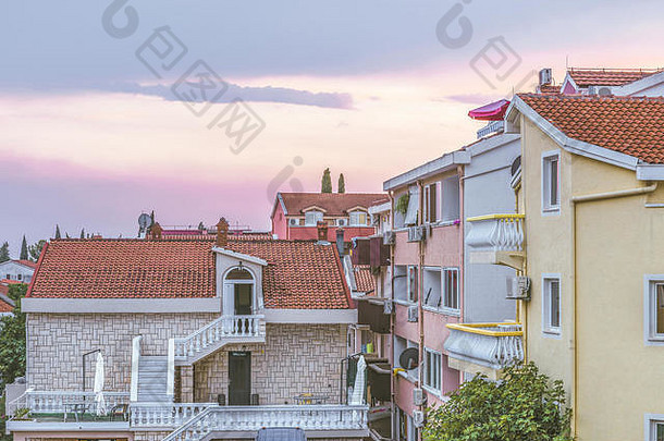 现代城市布德瓦是黑山的主要旅游中心。