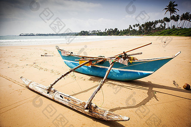 斯里兰卡未受影响的热带海滩