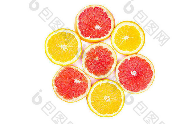 橙色葡萄柚片形式花孤立的白色
