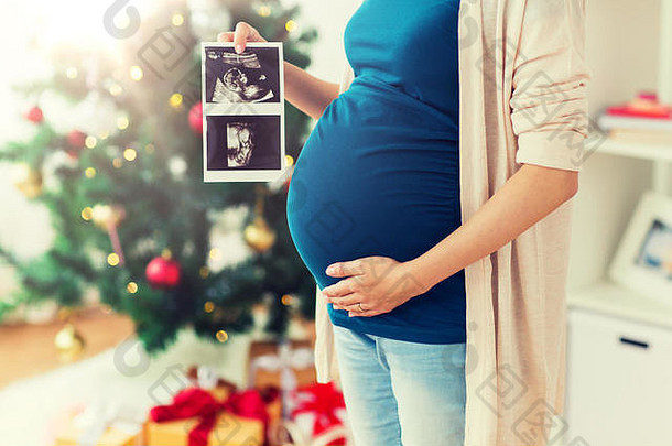 怀孕了女人超声波图片圣诞节