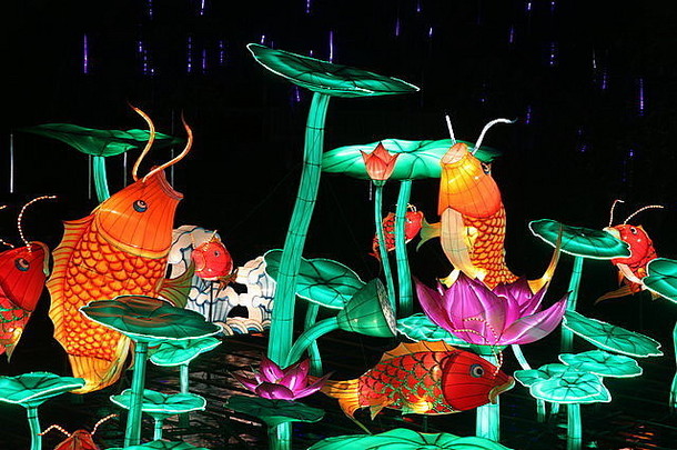 日本灯笼艺术晚上鲤鱼