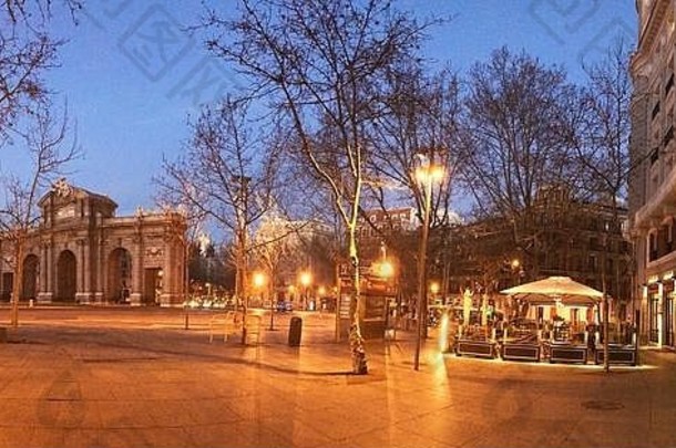 独立广场，<strong>夜景</strong>。西班牙马德里。