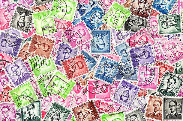 博杜因国王。比利时发行的邮票背景