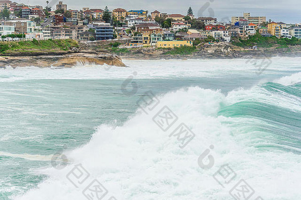 危险的<strong>冲浪</strong>条件勃朗特海滩悉尼新南威尔士州澳大利亚