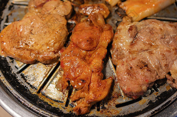 韩国风格的热烤肉和烤肉