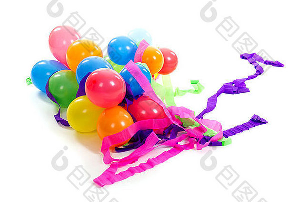 带有彩色气球和彩带的派对设备