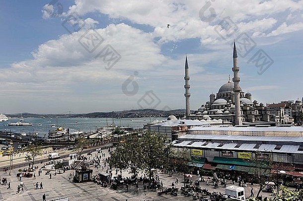 伊斯坦布尔位于一边横跨博斯普鲁斯海峡海峡分离欧洲亚洲城市分裂大陆