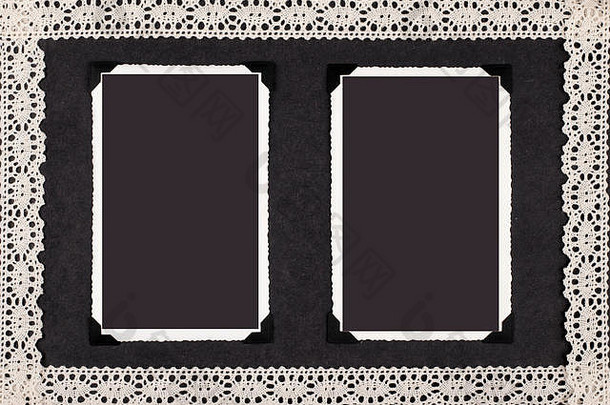 复古相册的一页，黑色纸卡镶有花边。