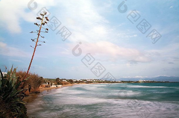 黄金海滩是希腊帕罗斯岛上著名的海滩。。