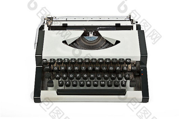 银色闪亮打字机的字母和键盘