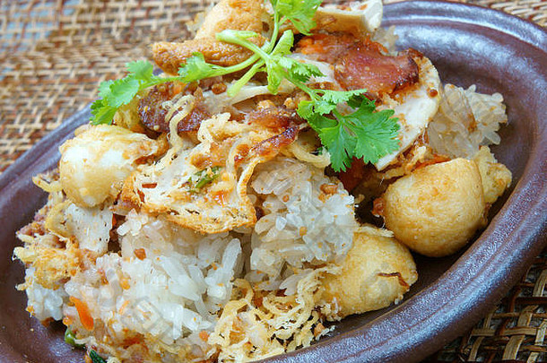 越南食物风味极佳的xoi含蒡xoi受欢迎的越南食物早餐零食著名的街食物菜糯米大米海