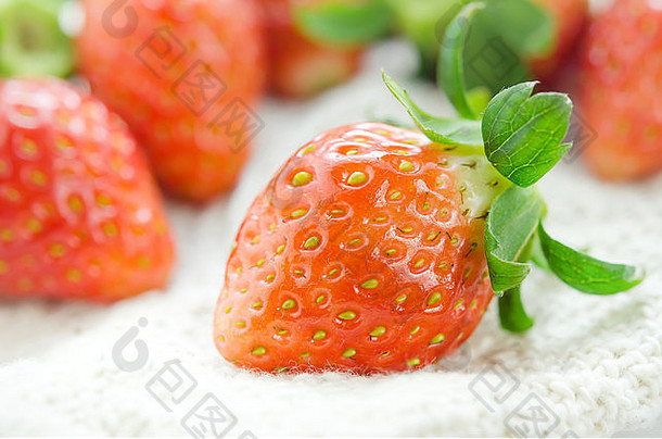 新鲜<strong>草莓</strong>、红色<strong>水果</strong>的特写镜头