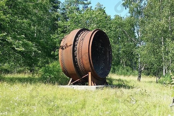 斯德哥尔摩郊区的巨大铁环