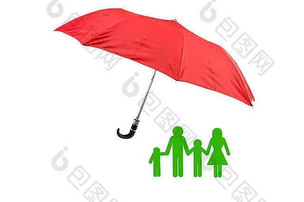 一把红色的伞保护着一个在白色背景下与世隔绝的家庭