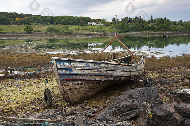 被遗弃的船被遗弃的巴达赫罗洞盖尔洛赫西部罗斯苏格兰