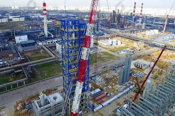 安装改革列莫斯科石油炼油厂