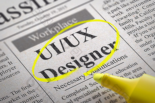 UI-UX设计师在报纸上的工作。