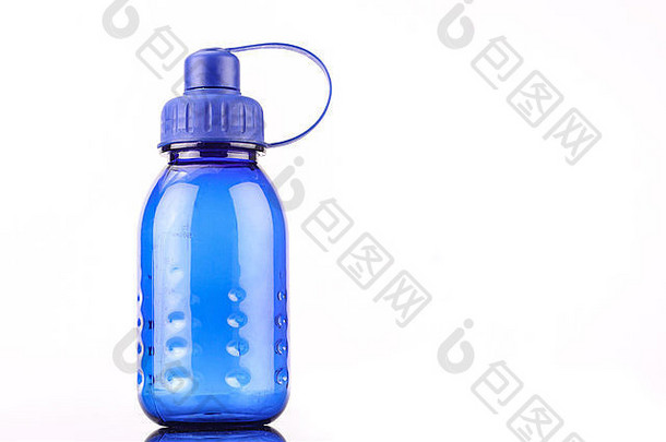 蓝色的瓶孤立的白色背景