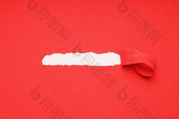 剥下撕开的红色碎纸，露出下面隐藏的复印空间