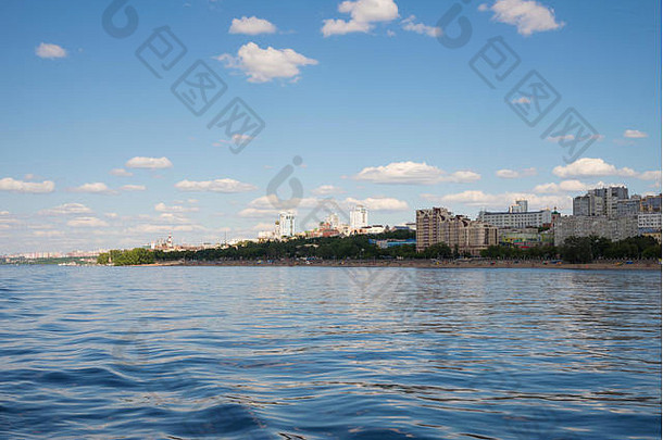 伏尔加河路堤翅果俄罗斯全景视图城市