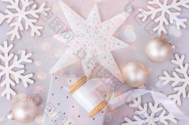 圣诞新年框架横幅背景雪花明星饰品礼品盒白色丝带线轴彩色纸屑闪烁灯贺卡Po