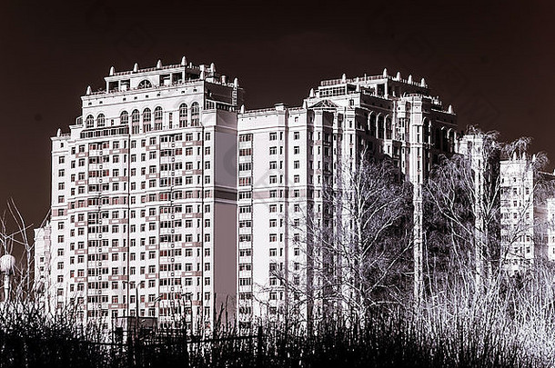 现代建筑莫斯科俄罗斯红外视图阳光明媚的一天