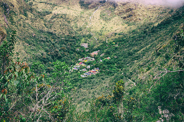 徒步旅行者营还小道“马丘比丘比丘秘鲁南美国人