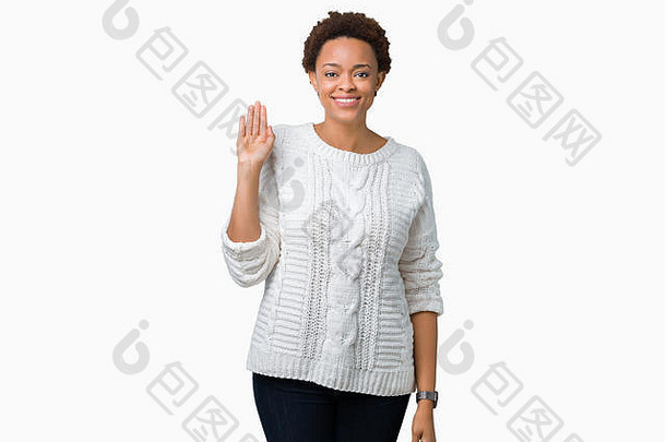 美丽的年轻的非洲美国女人穿毛衣孤立的背景放弃快乐微笑友好的手势
