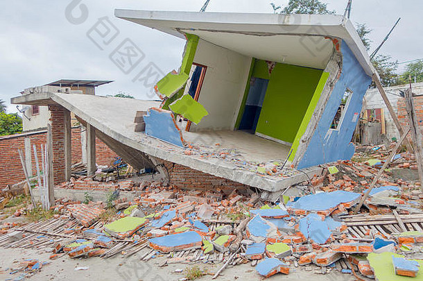 房子摧毁了4月地震测量里希特规模南美国外套厄瓜多尔