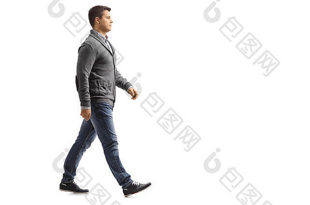 完整的长度配置文件拍摄年轻的男人。走孤立的白色背景