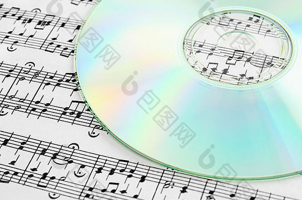 音频CD和音乐笔记。数字音乐概念。