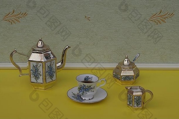 英语茶杯飞碟镀银茶壶奶油壶糖碗sugarspoon花装饰