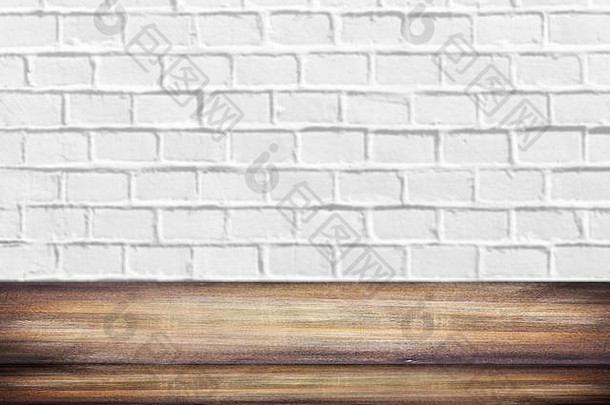 木架子上表格前面清洁空白色砖墙空间文本的想法