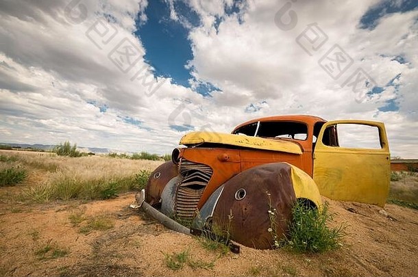 照片色彩鲜艳的被遗弃的古董车纸牌<strong>小结</strong>算khomas地区中央纳米比亚