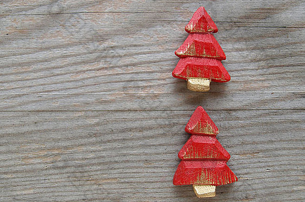 红色的圣诞节树木死记硬背克里斯特巴梅在霍尔兹