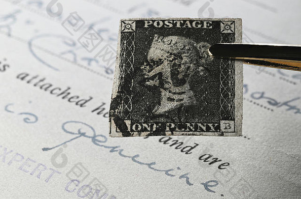 车牌5便士黑色，带黑色曼彻斯特十字。这是世界上第一张胶粘邮票。